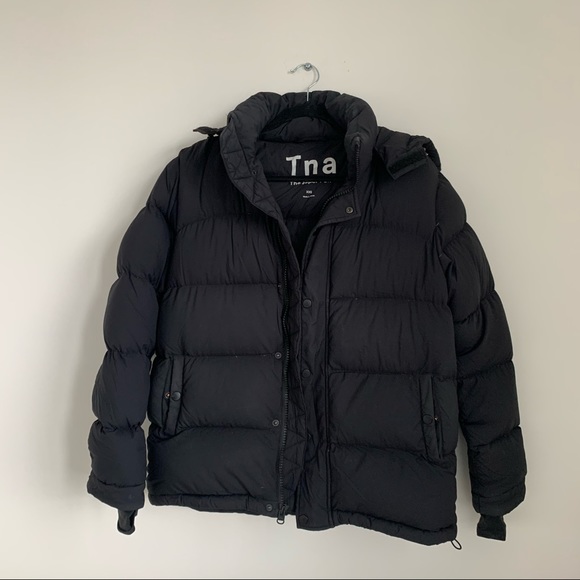 Aritzia Jackets & Blazers - TNA Superpuff